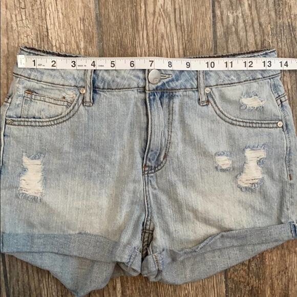 RSQ Light Washed Denim “Mom Short” Shorts - Picture 8 of 12
